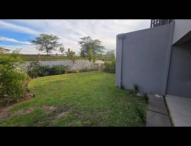3 BEDROOM SECTIONAL TITLE TO LET IN PALM LAKES ESTATE